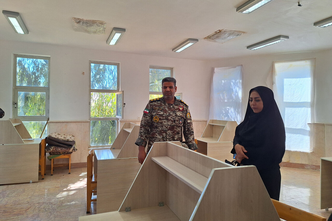 بازدید مدیرکل کتابخانه‌های عمومی استان ایلام از کتابخانه حضرت ولی عصر (ع)