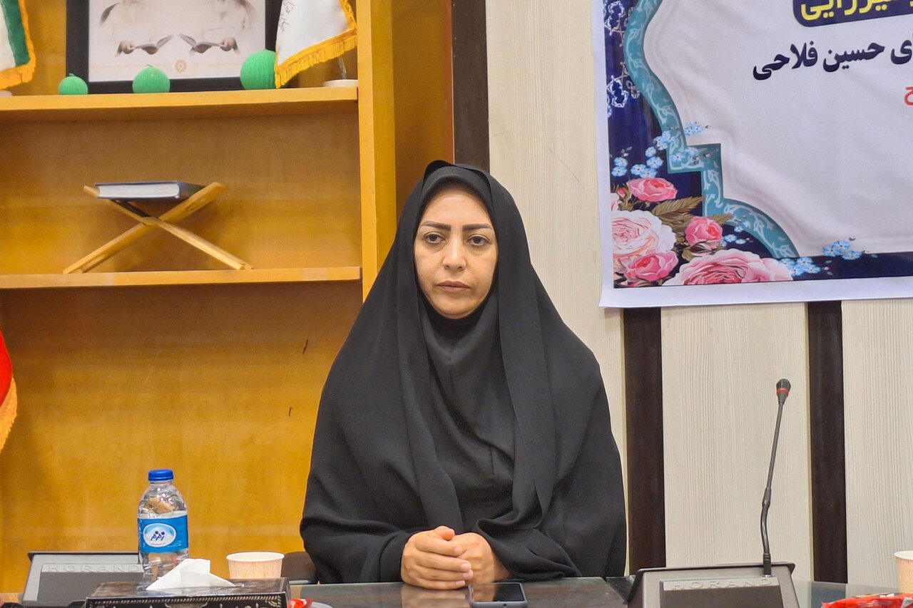 آیین نقد و رونمایی کتاب «بچه‌های مدرسه شریعتی» در ایلام برگزار شد