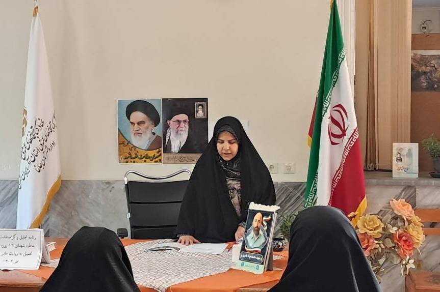 از مادر شهید محمدجواد ناصری تجلیل شد