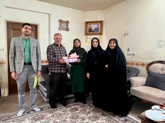 دیدار با خانواده شهدا