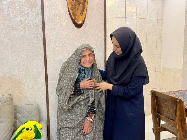 دیدار با خانواده شهدا 