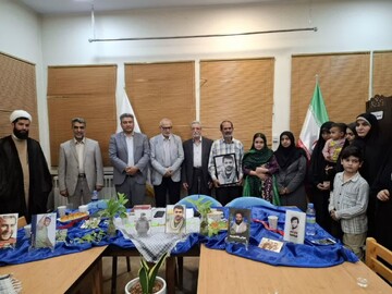 نشستهای متنوع کتاب محور با هدف گرامیداشت هفته دفاع مقدس در کتابخانه های استان تهران