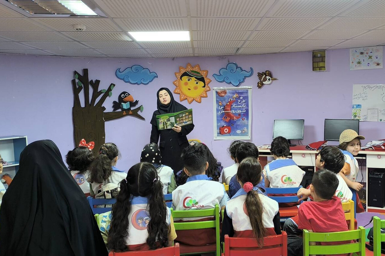 تابستانی پربار با برنامههای فرهنگی و آموزشی در کتابخانه مرکزی ایلام