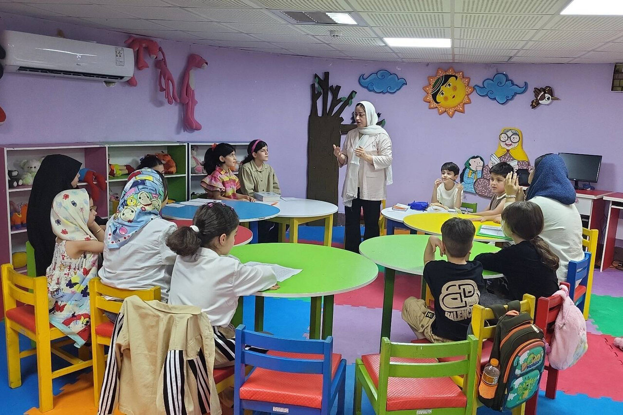 تابستانی پربار با برنامه‌های فرهنگی و آموزشی در کتابخانه مرکزی ایلام