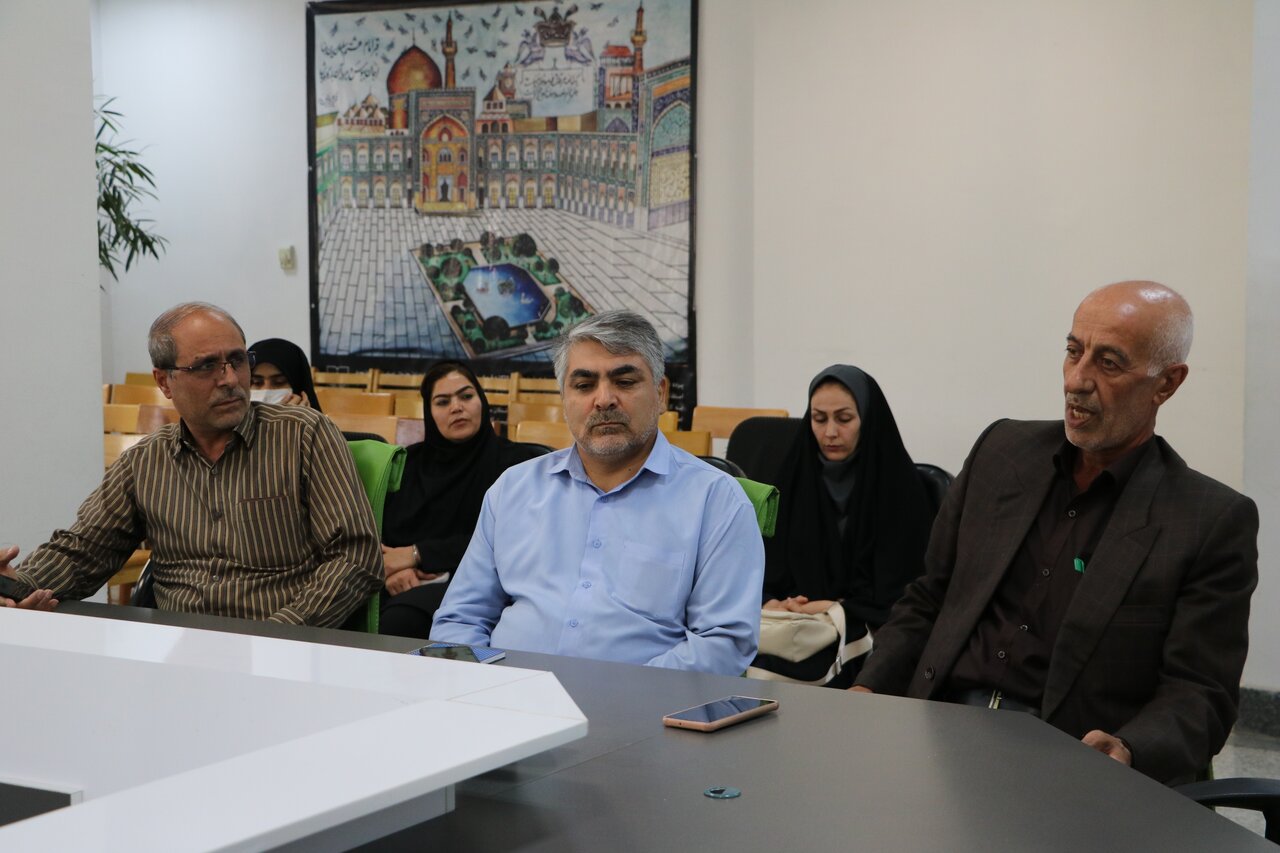 اهدای بیش از ۵۰۰ جلد کتاب خانواده شهید غلامعلی غلامی به کتابخانههای عمومی خراسان شمالی