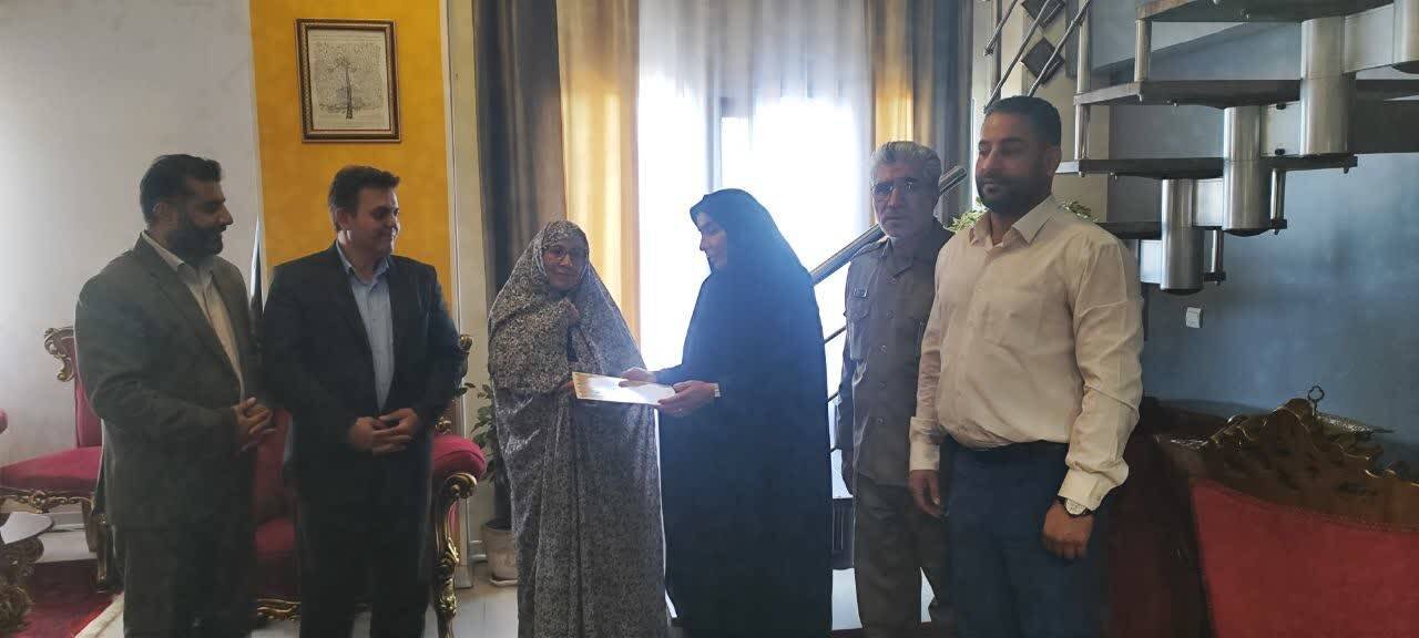 دیدار با خانواده شهدا تا نشست‌های تخصصی نقد و بررسی کتاب در هفته دفاع مقدس