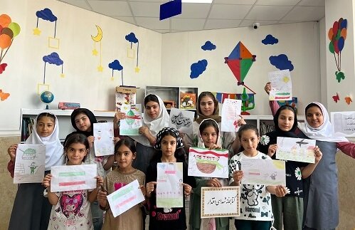 نشستهای کتابمحور با هدف گرامیداشت هفته دفاع مقدس در کتابخانههای استان تهران