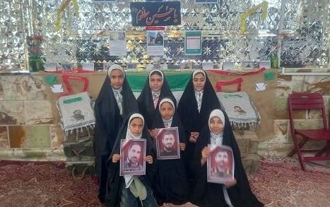 نشستهای کتابمحور با هدف گرامیداشت هفته دفاع مقدس در کتابخانههای استان تهران