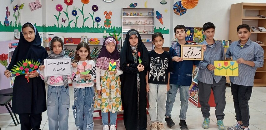 نشستهای کتابمحور با هدف گرامیداشت هفته دفاع مقدس در کتابخانههای استان تهران