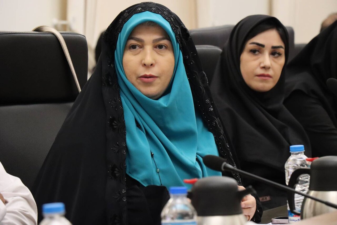 نشست کتابداران فعال در حوزه ناشنوایان با دبیرکل نهاد کتابخانههای عمومی کشور