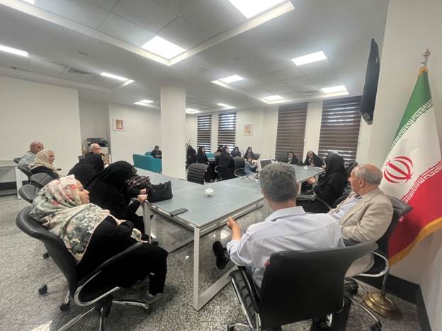 کارگاه «سفر سلامتی؛ برنامهای برای تغذیه و تحرک در سالمندی» در کتابخانه مرکزی امام خمینی(ره) مشهد