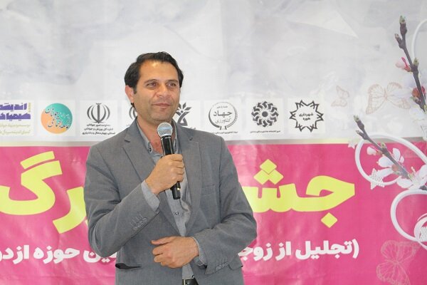 اقتدار فرهنگی، از خانوادههای اهل کتاب آغاز میشود