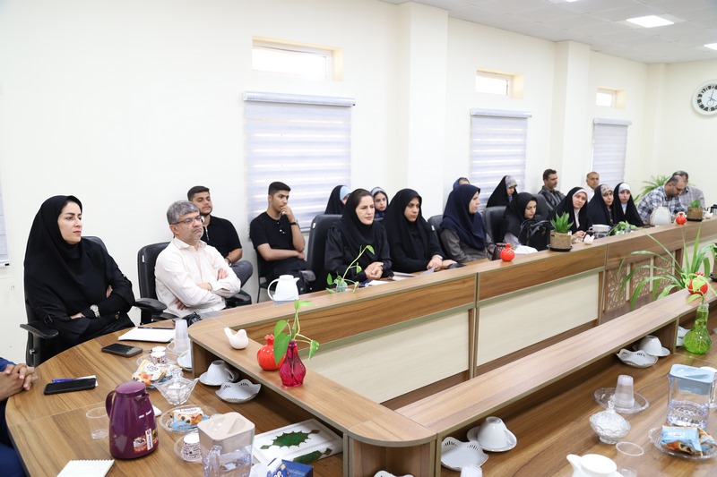 نشست نقد و بررسی کتاب «نی مه در شرجی» در بوشهر نقد و بررسی شد