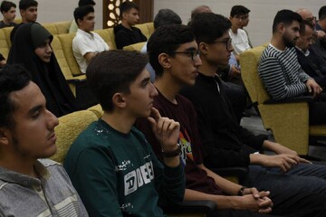 برگزاری نشست نقد و بررسی کتاب «جنگ شهرها و دفاع موشکی» در تبریز