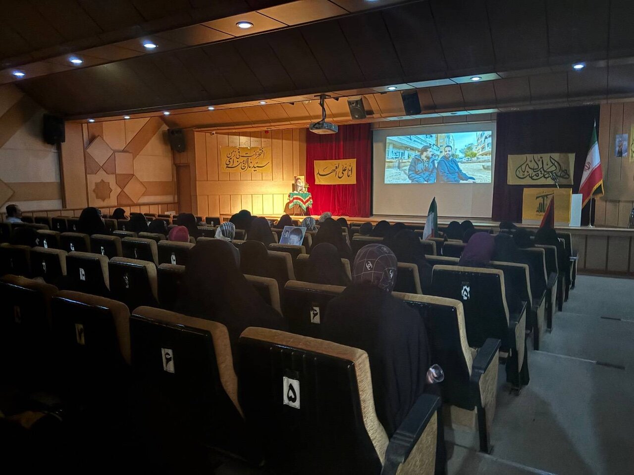 ویژهبرنامههای فرهنگی و ادبی در کتابخانههای عمومی استان زنجان برگزار شد