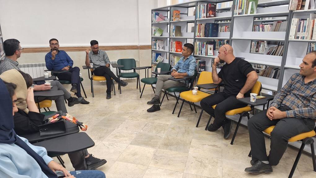 ویژه‌برنامه‌های فرهنگی و ادبی در کتابخانه‌های عمومی استان زنجان برگزار شد