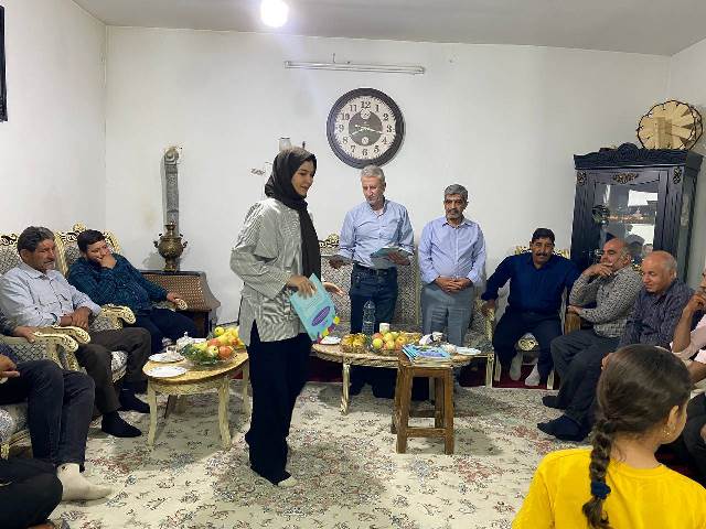 جشن امضای کتاب «فرهنگ مصور حیوانات در گویش الیکایی» در آرادان برگزار شد