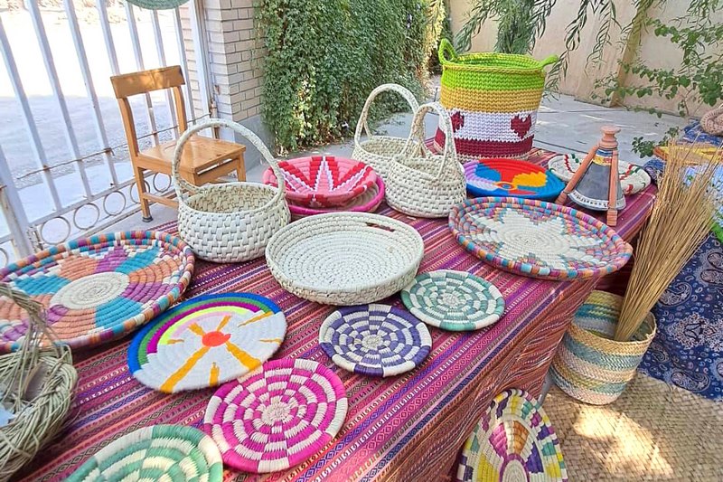 برگزاری نمایشگاه صنایع‌دستی و آثار فرهنگی در کتابخانه عمومی شهید لاجوردی رودفاریاب