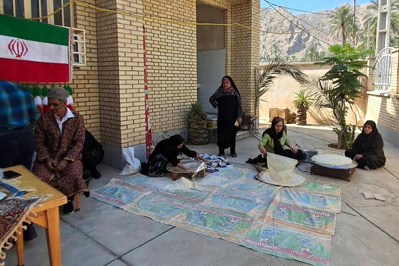 برگزاری نمایشگاه صنایعدستی و آثار فرهنگی در کتابخانه عمومی شهید لاجوردی رودفاریاب