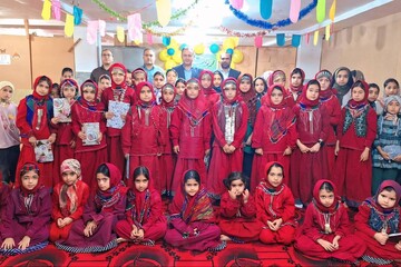 برگزاری آیین گرامیداشت روز ملی روستا و عشایر در کتابخانه عمومی صفی‌آباد