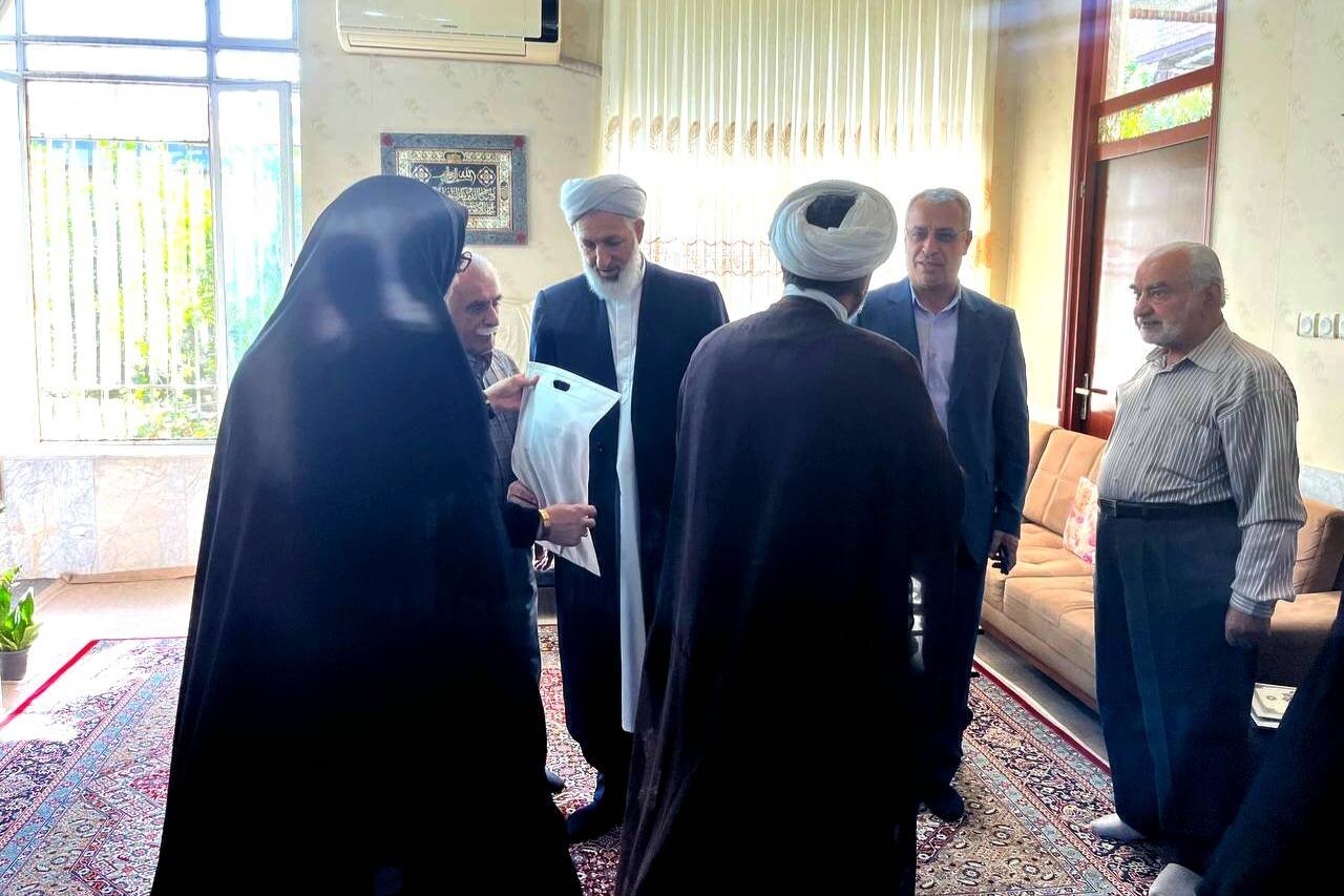 بازدید مدیران‌کل کتابخانه‌های عمومی و فرهنگ و ارشاد اسلامی گلستان از کتابخانه شهید مقصودلو راد سرخنکلاته