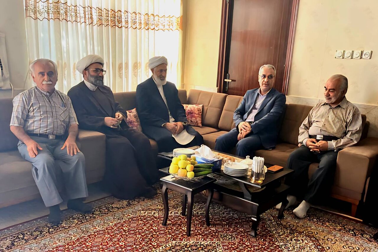 بازدید مدیران‌کل کتابخانه‌های عمومی و فرهنگ و ارشاد اسلامی گلستان از کتابخانه شهید مقصودلو راد سرخنکلاته