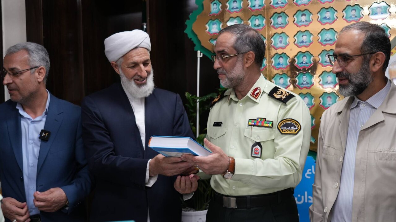 مدیران فرهنگی گلستان با فرمانده انتظامی استان دیدار کردند