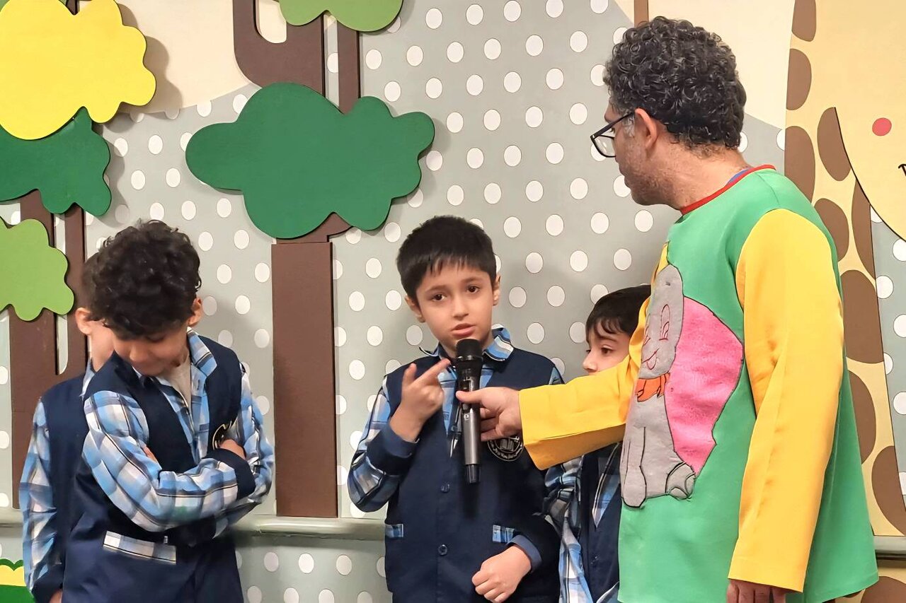 ویژه‌برنامه «کتاب و لبخند» در کتابخانه عمومی حکیم میرفندرسکی گرگان برگزار شد