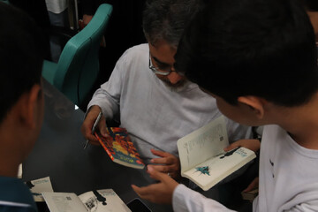 همراهی نوجوانان با بهزاد دانشگر در «خیابان الزهرا»