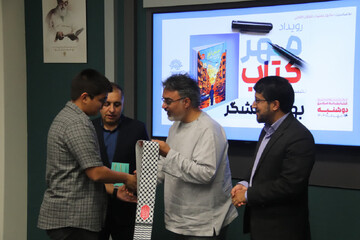 همراهی نوجوانان با بهزاد دانشگر در «خیابان الزهرا»