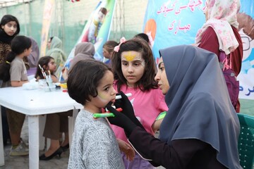 برپایی غرفه فرهنگی کتابخانه‌های عمومی بوشهر در جشن پرواز بادبادک‌ها