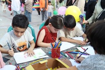 برپایی غرفه فرهنگی کتابخانه‌های عمومی بوشهر در جشن پرواز بادبادک‌ها