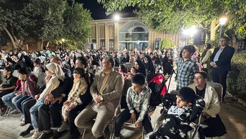 جشن بزرگ روز جهانی کودک با همکاری کتابخانه عمومی حضرت زهرا(س) برگزار شد