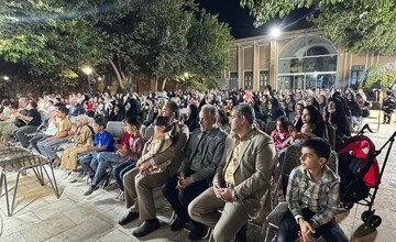 جشن بزرگ روز جهانی کودک با همکاری کتابخانه عمومی حضرت زهرا(س) برگزار شد