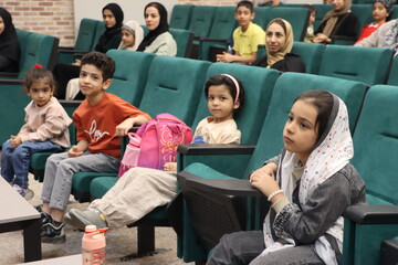 جشن بزرگ روز جهانی کودک در کتابخانه مرکزی یزد برگزار شد