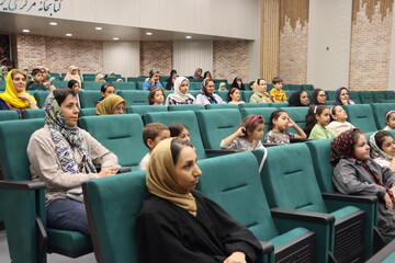 جشن بزرگ روز جهانی کودک در کتابخانه مرکزی یزد برگزار شد