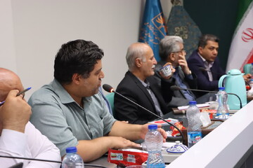 رونمایی پوستر مسابقه کتابخوانی از جلد اول کتاب یادگارهای یزد همزمان با هفته نکوداشت استاد ایرج افشار یزدی