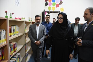 بازدید دبیرکل نهاد از کتابخانههای عمومی سمنان و حضور بر مزار شهدای گمنام