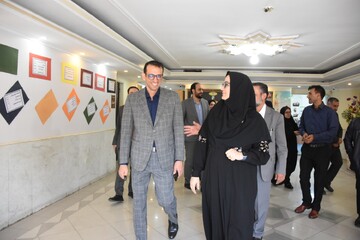 بازدید از کتابخانه امام خمینی (ره) سمنان