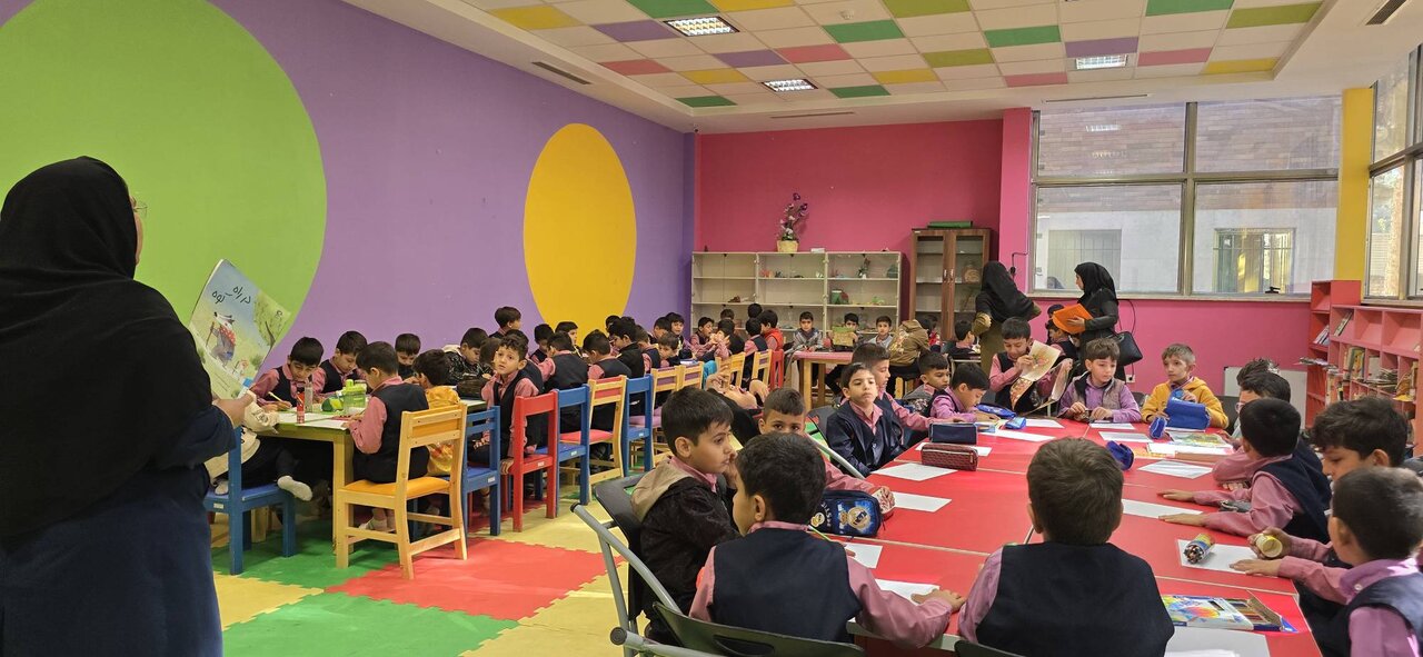 کارگاه «نقاشی بعد از قصه» در کتابخانه شهید بهشتی آشخانه برگزار شد