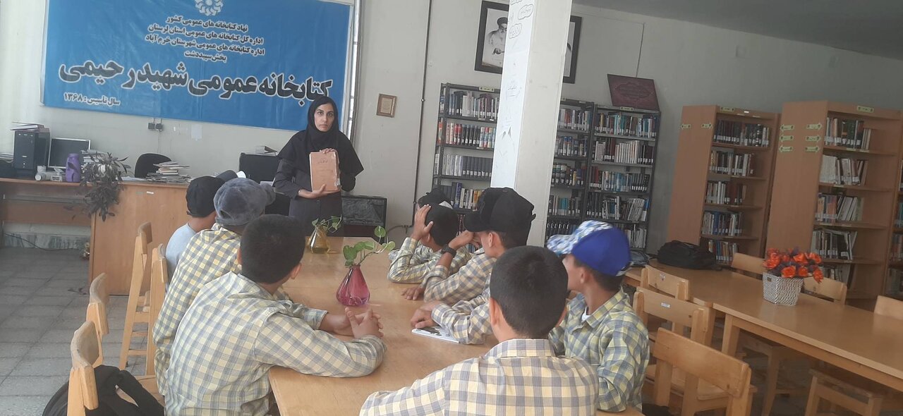 نشست «حافظ‌خوانی» در کتابخانه شهید رحیمی سپیددشت برگزار شد