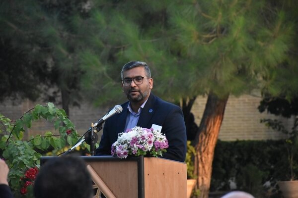 کتاب «نقل و نبات شیرازی» در حافظیه رونمایی شد