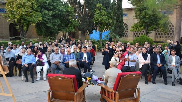 کتاب «نقل و نبات شیرازی» در حافظیه رونمایی شد