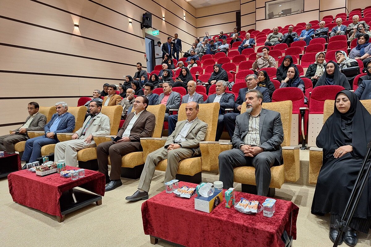 گنجینه تاریخی پیک ایلام در کتابخانه مرکزی رونمایی شد