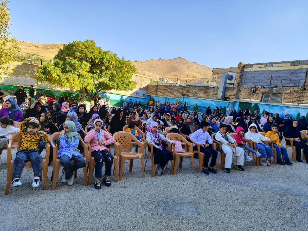 زنده شدن آیین دیرینه «چَمْچَه گَلین» در سایه‌سار الوند