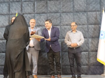 ویژه برنامه روز جهانی عصای سفید در کتابخانه مرکزی یزد برگزار شد