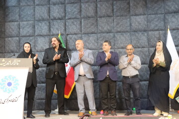 ویژه برنامه روز جهانی عصای سفید در کتابخانه مرکزی یزد برگزار شد