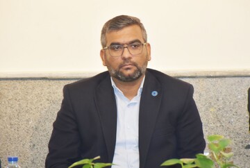 دیدار مدیرکل کتابخانه های عمومی فارس با کتابداران شیراز و زرقان