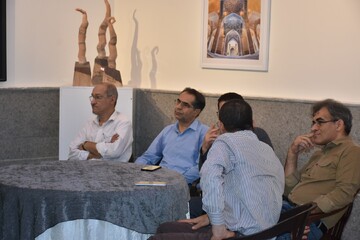 دیدار مدیرکل کتابخانه های عمومی فارس با کتابداران شیراز و زرقان