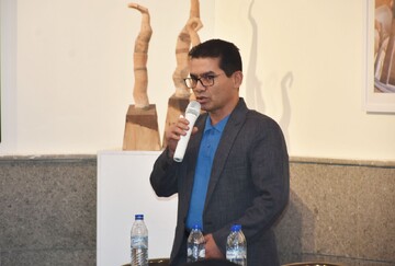 دیدار مدیرکل کتابخانه های عمومی فارس با کتابداران شیراز و زرقان